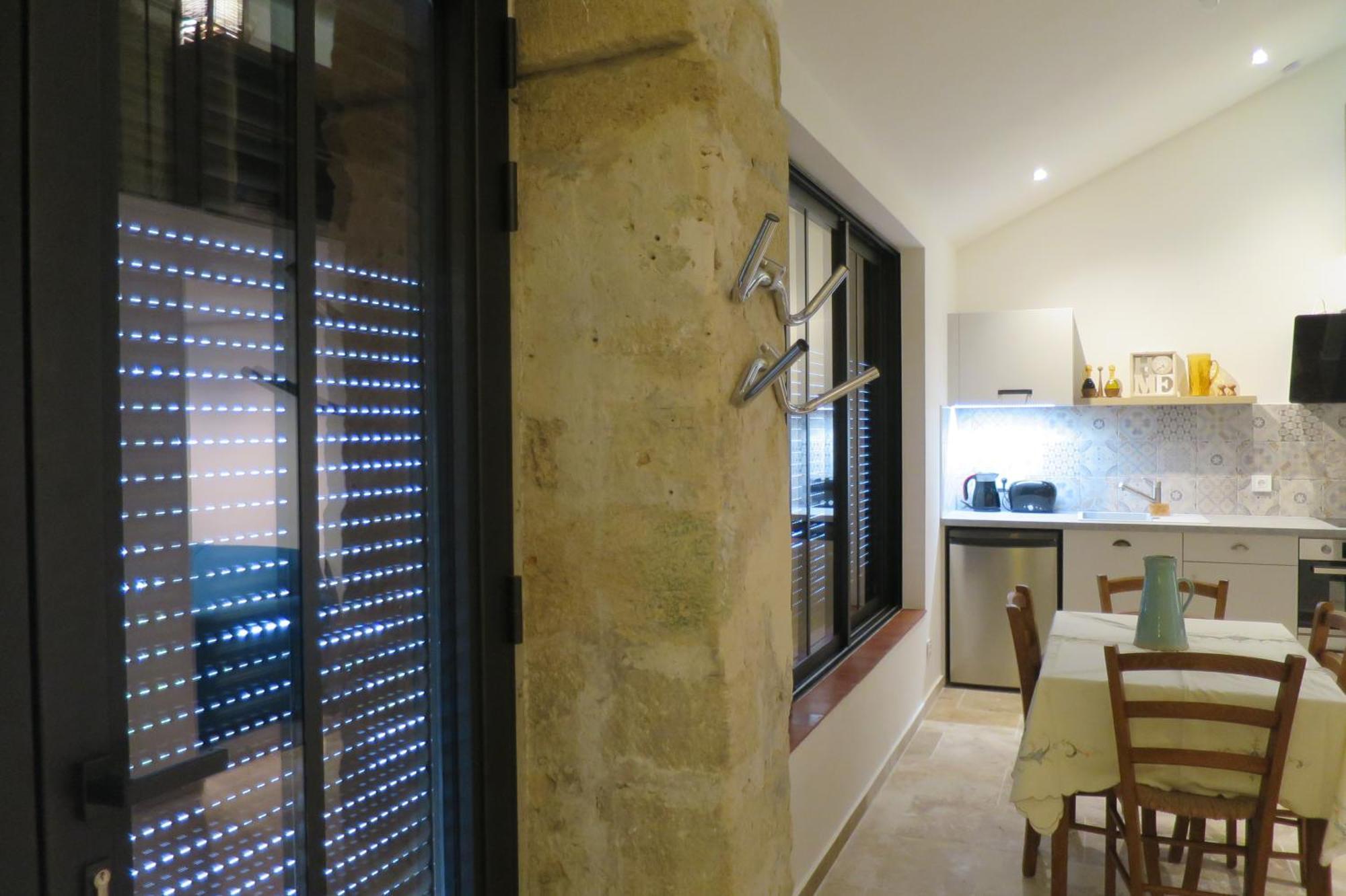 La Grotte Apartment Serignan-du-Comtat Luaran gambar
