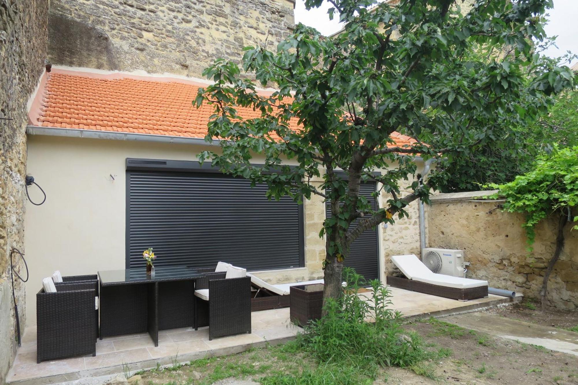 La Grotte Apartment Serignan-du-Comtat Luaran gambar
