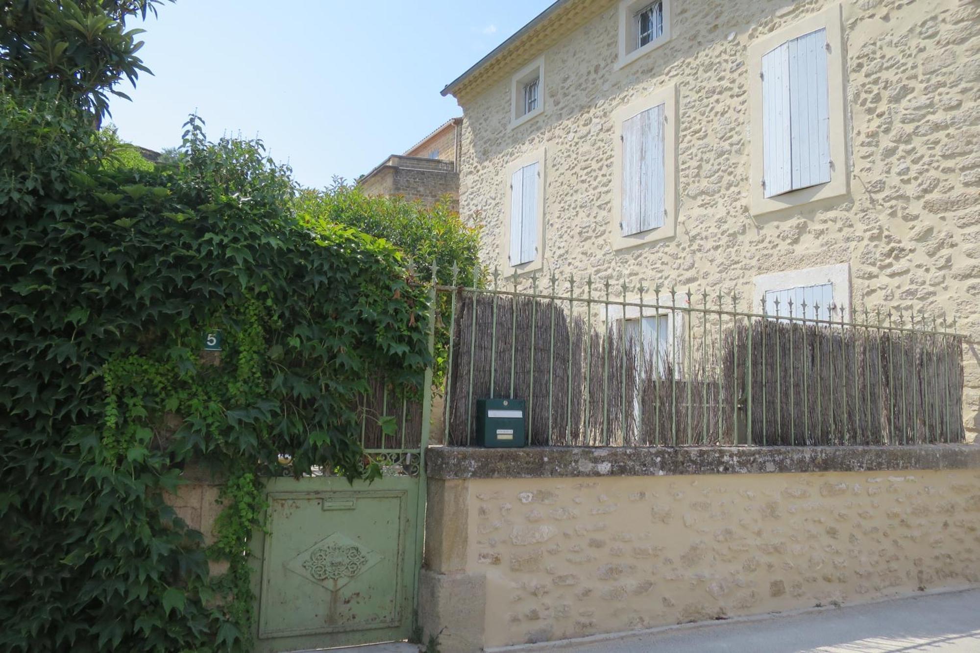 La Grotte Apartment Serignan-du-Comtat Luaran gambar