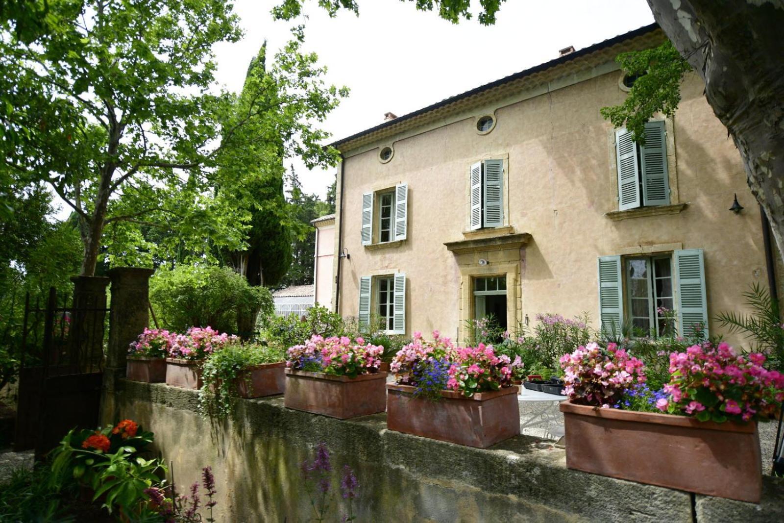 La Grotte Apartment Serignan-du-Comtat Luaran gambar
